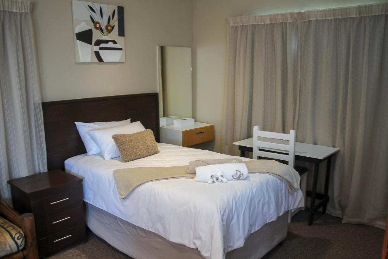 Villa La Sola B&B And Self-Catering 博克斯堡 外观 照片